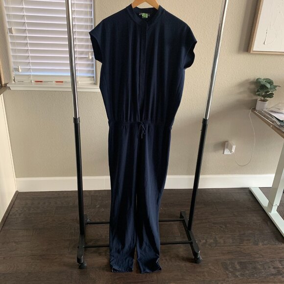 Vince. Jumpsuit Womens Size 10 Coastal Cap Sleeve Drawstring Stretch Zip Up - Picture 2 of 15